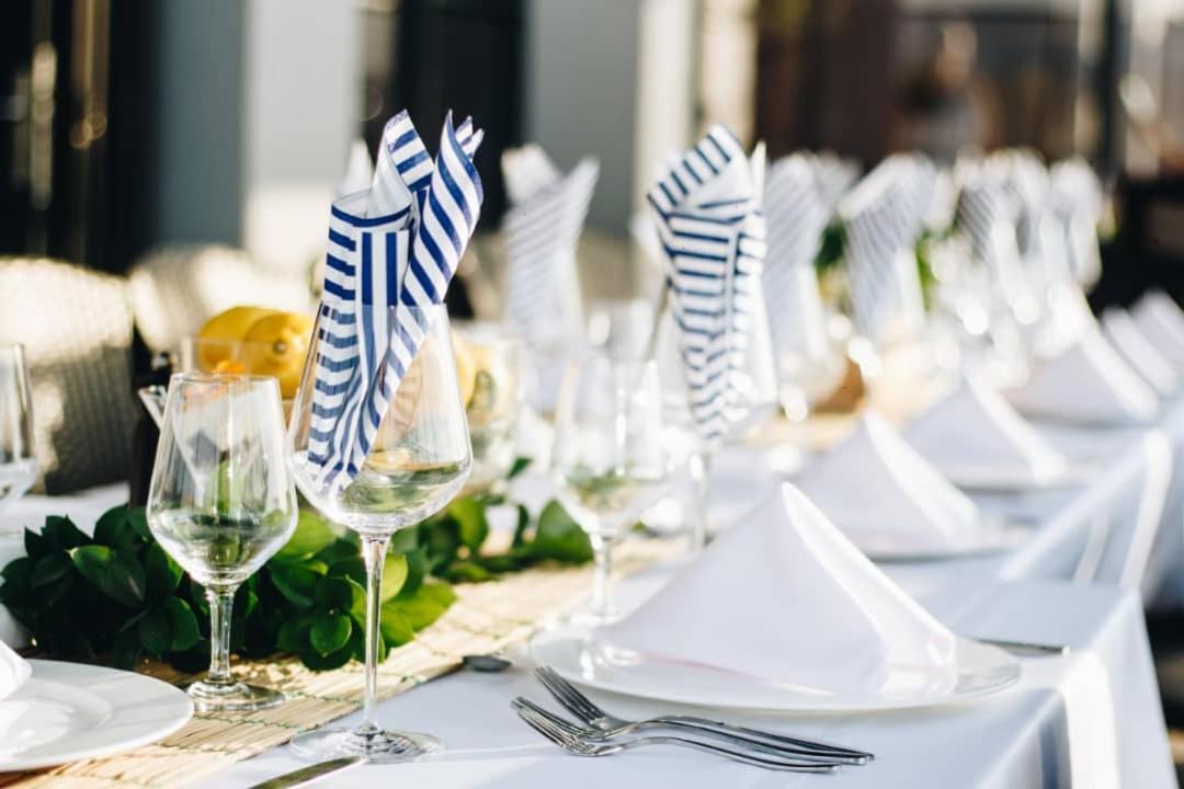 וואלביס ביי Blue Whale Hotels מראה חיצוני תמונה