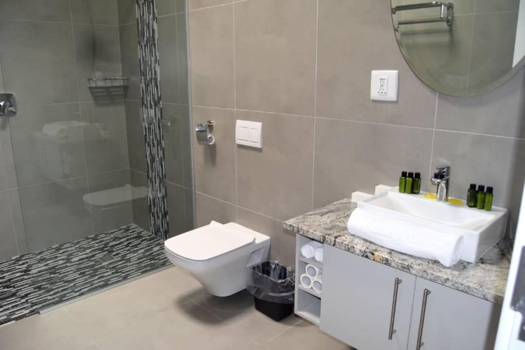 וואלביס ביי Blue Whale Hotels מראה חיצוני תמונה